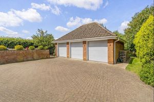 Photo 25- click for photo gallery